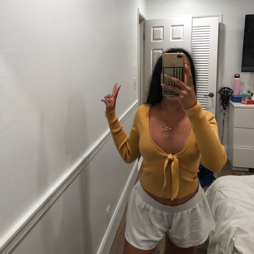 yellow pacsun long sleeve